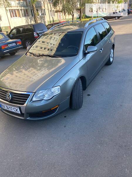 Универсал Volkswagen Passat 2005 в Хмельницком