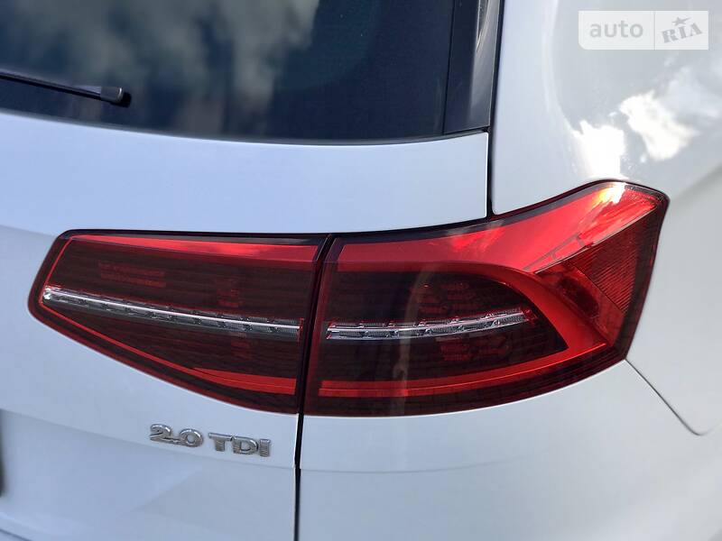 Універсал Volkswagen Passat 2018 в Млиніві