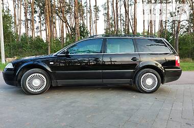 Універсал Volkswagen Passat 2001 в 