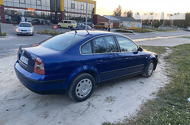 Седан Volkswagen Passat 2002 в Вараше