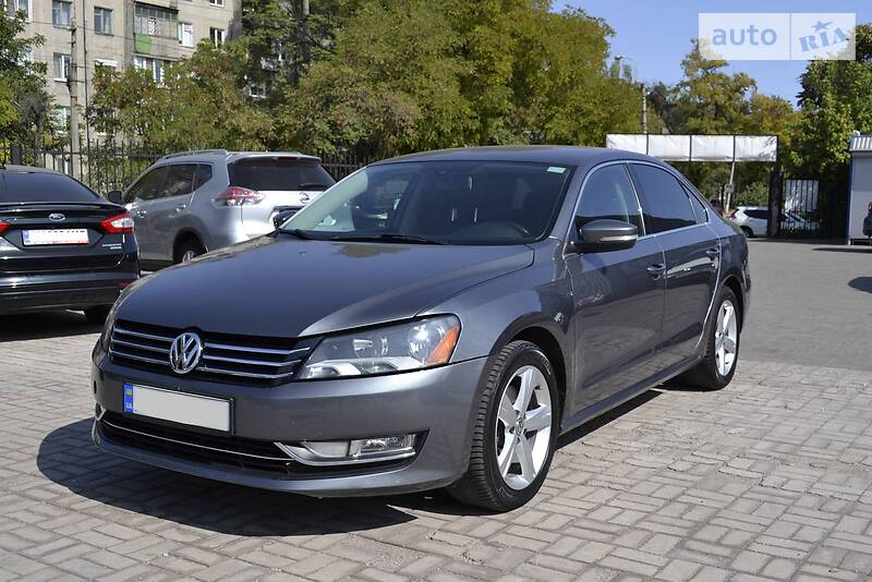 Седан Volkswagen Passat 2015 в Маріуполі