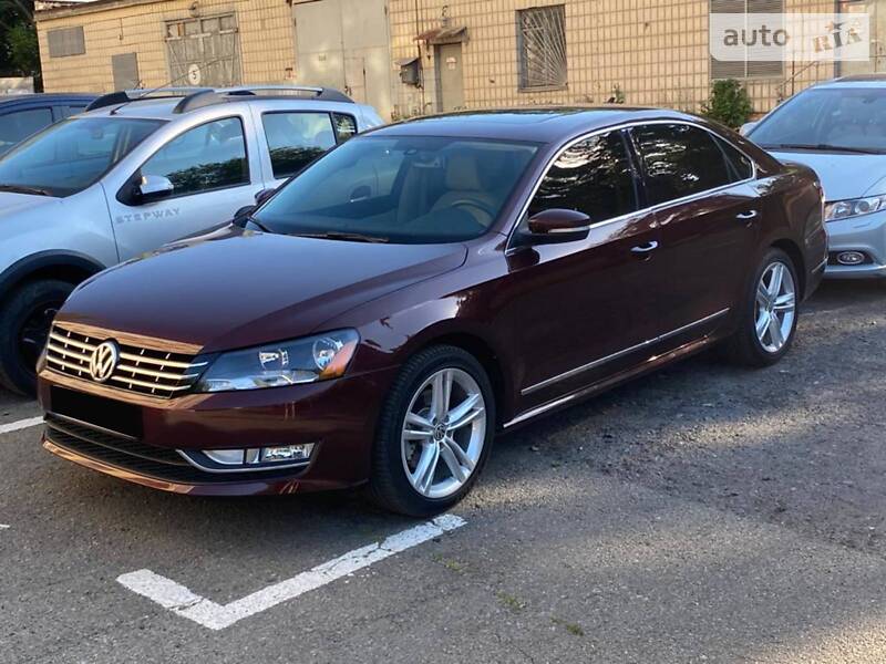 Седан Volkswagen Passat 2014 в Киеве