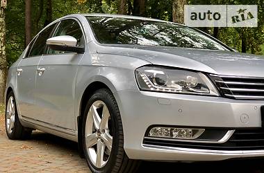 Седан Volkswagen Passat 2012 в Дрогобыче