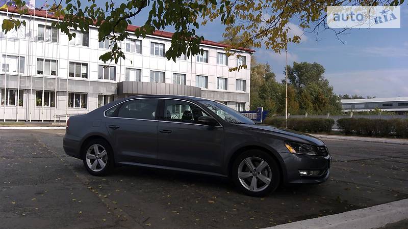 Седан Volkswagen Passat 2015 в Києві