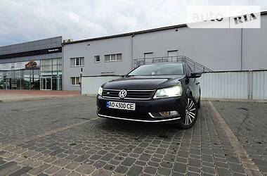 Седан Volkswagen Passat 2011 в Мукачевому