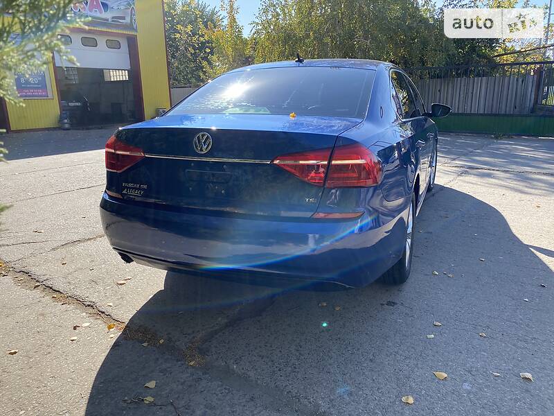 Седан Volkswagen Passat 2016 в Славянске
