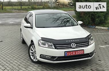 Седан Volkswagen Passat 2012 в Львове