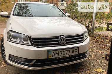 Седан Volkswagen Passat 2014 в Житомирі