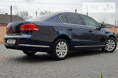 Седан Volkswagen Passat 2012 в Самборе