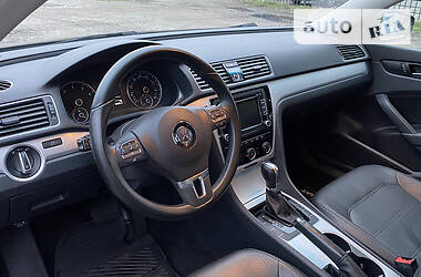 Седан Volkswagen Passat 2013 в Броварах