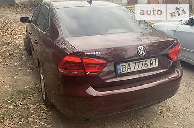 Седан Volkswagen Passat 2012 в Кропивницькому