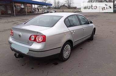 Седан Volkswagen Passat 2005 в 
