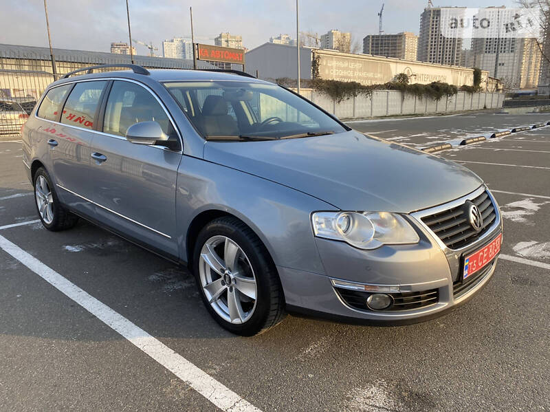 Универсал Volkswagen Passat 2010 в Киеве