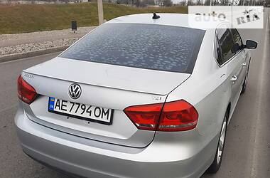 Седан Volkswagen Passat 2013 в Днепре