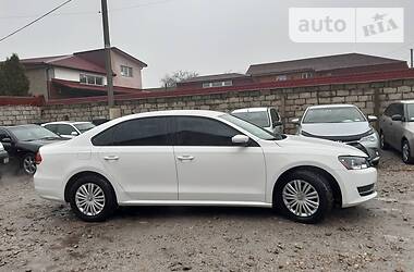 Седан Volkswagen Passat 2013 в Кропивницькому