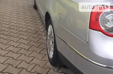 Седан Volkswagen Passat 2006 в Виноградові