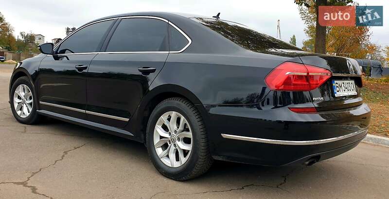 Седан Volkswagen Passat 2016 в Сумах