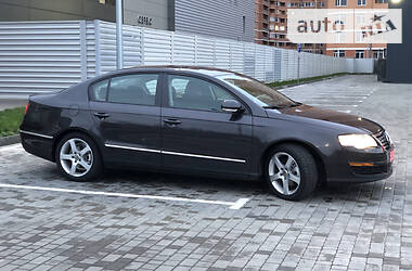 Седан Volkswagen Passat 2009 в Одессе