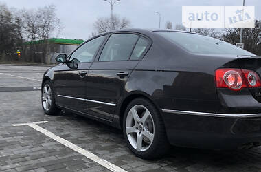 Седан Volkswagen Passat 2009 в Одессе