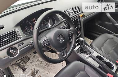 Седан Volkswagen Passat 2013 в Яготине