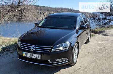 Седан Volkswagen Passat 2011 в Запоріжжі