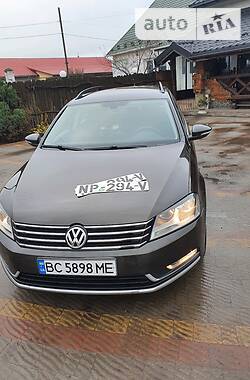 Универсал Volkswagen Passat 2013 в Радехове