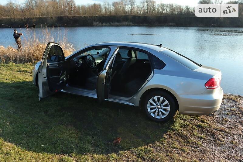 Седан Volkswagen Passat 2014 в Голованевске