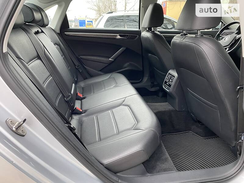 Седан Volkswagen Passat 2016 в Херсоне