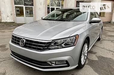 Седан Volkswagen Passat 2016 в Херсоні