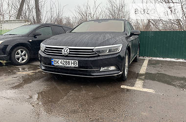 Универсал Volkswagen Passat 2015 в Млинове