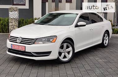 Седан Volkswagen Passat 2014 в Стрые