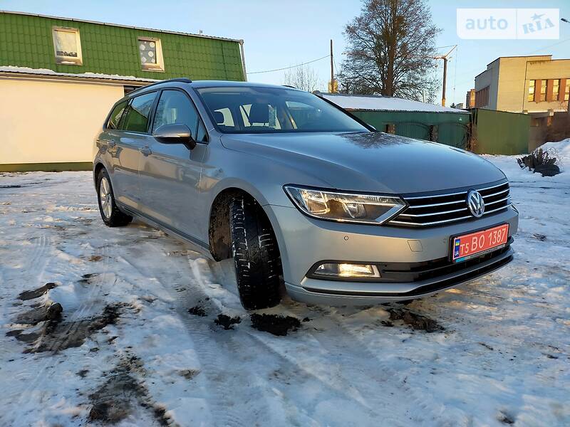 Універсал Volkswagen Passat 2014 в Луцьку