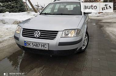 Универсал Volkswagen Passat 2002 в Сарнах