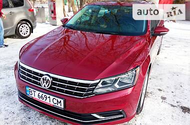 Седан Volkswagen Passat 2015 в 