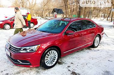 Седан Volkswagen Passat 2015 в 