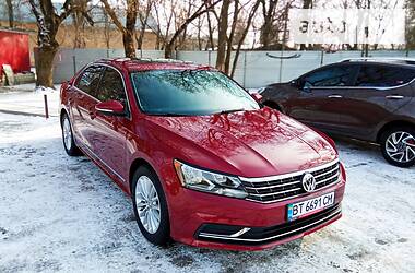 Седан Volkswagen Passat 2015 в 