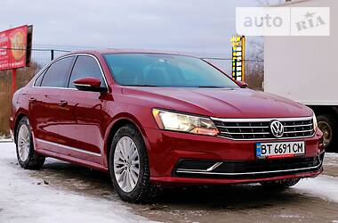 Седан Volkswagen Passat 2015 в 