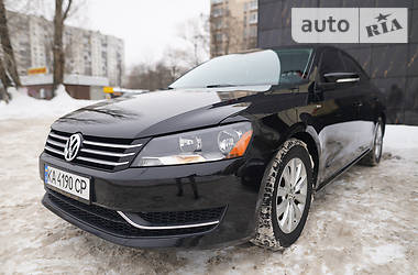 Седан Volkswagen Passat 2014 в Києві