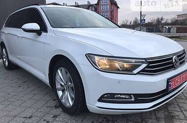 Универсал Volkswagen Passat 2015 в Дрогобыче