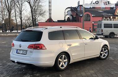 Универсал Volkswagen Passat 2011 в Дрогобыче