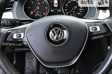 Седан Volkswagen Passat 2017 в Кременчуці
