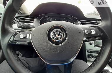 Универсал Volkswagen Passat 2015 в Павлограде