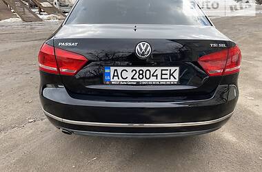 Седан Volkswagen Passat 2013 в Луцьку