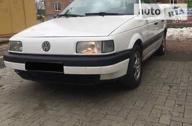 Седан Volkswagen Passat 1990 в Луцьку
