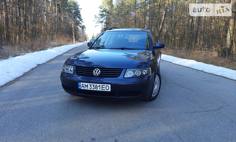 Універсал Volkswagen Passat 1998 в Житомирі