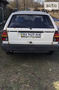 Универсал Volkswagen Passat 1987 в Волочиске