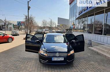 Седан Volkswagen Passat 2014 в Одесі