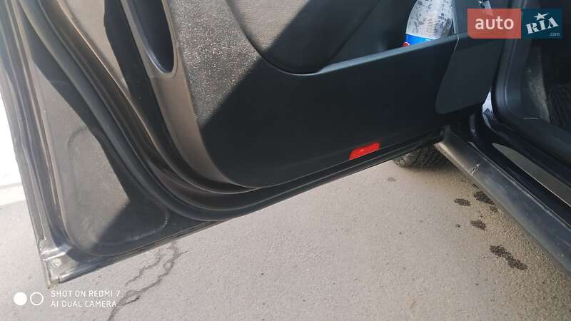 Універсал Volkswagen Passat 2006 в Львові