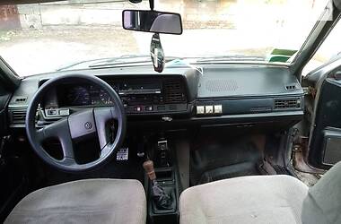 Универсал Volkswagen Passat 1987 в Днепрорудном