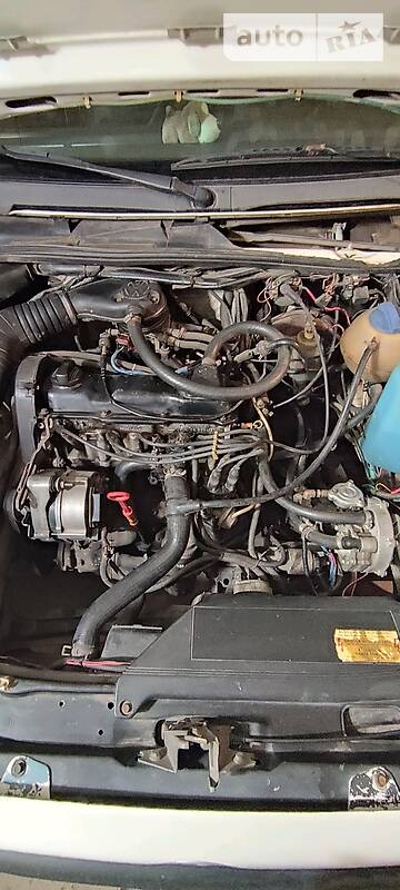 Седан Volkswagen Passat 1989 в Кривому Розі